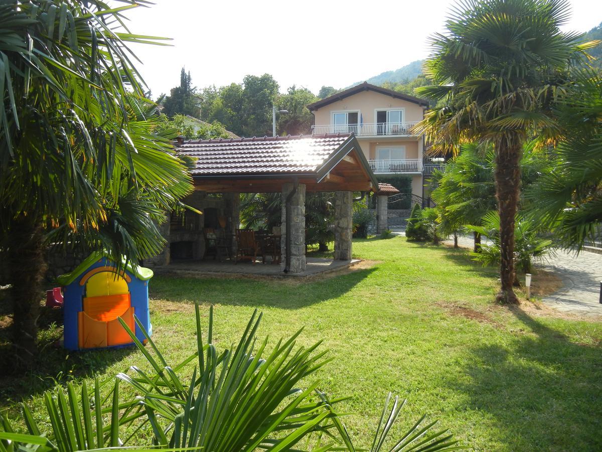 Villa Laurea 로브란 외부 사진